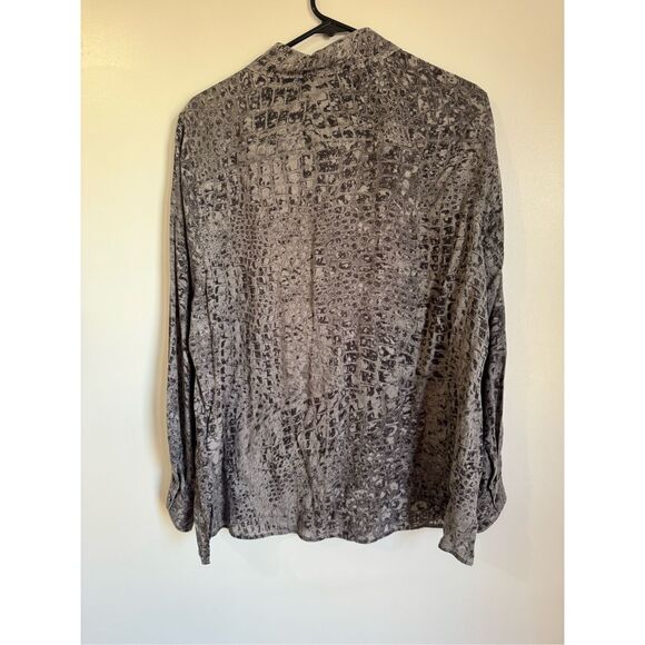 NEW Foxcroft Women's 100% Tencel Grey Wrinkle Free Shaped Fit Button Up Shirt sz - Picture 3 of 6